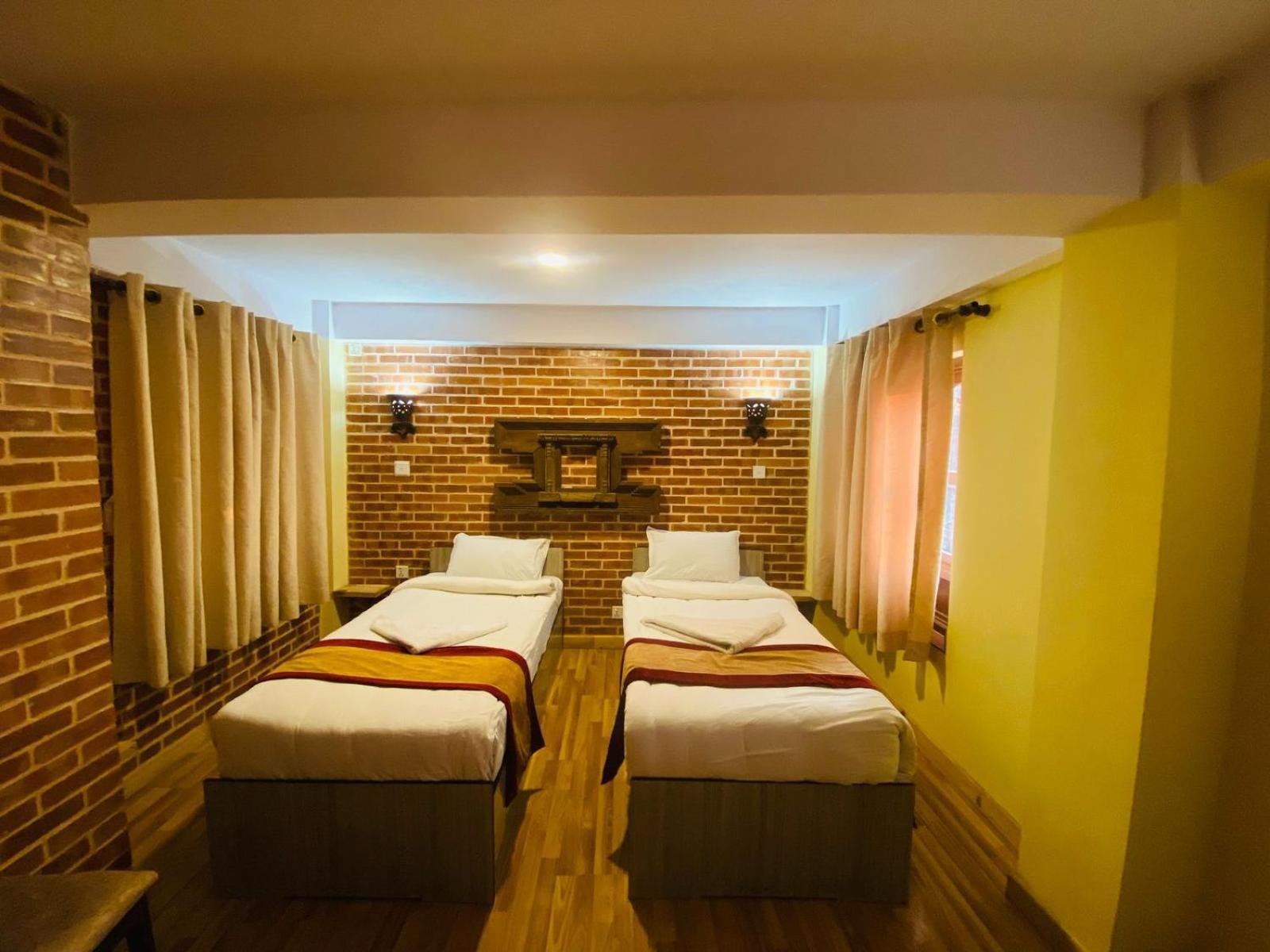Hotel Durbar Side Bhatgoan Buitenkant foto