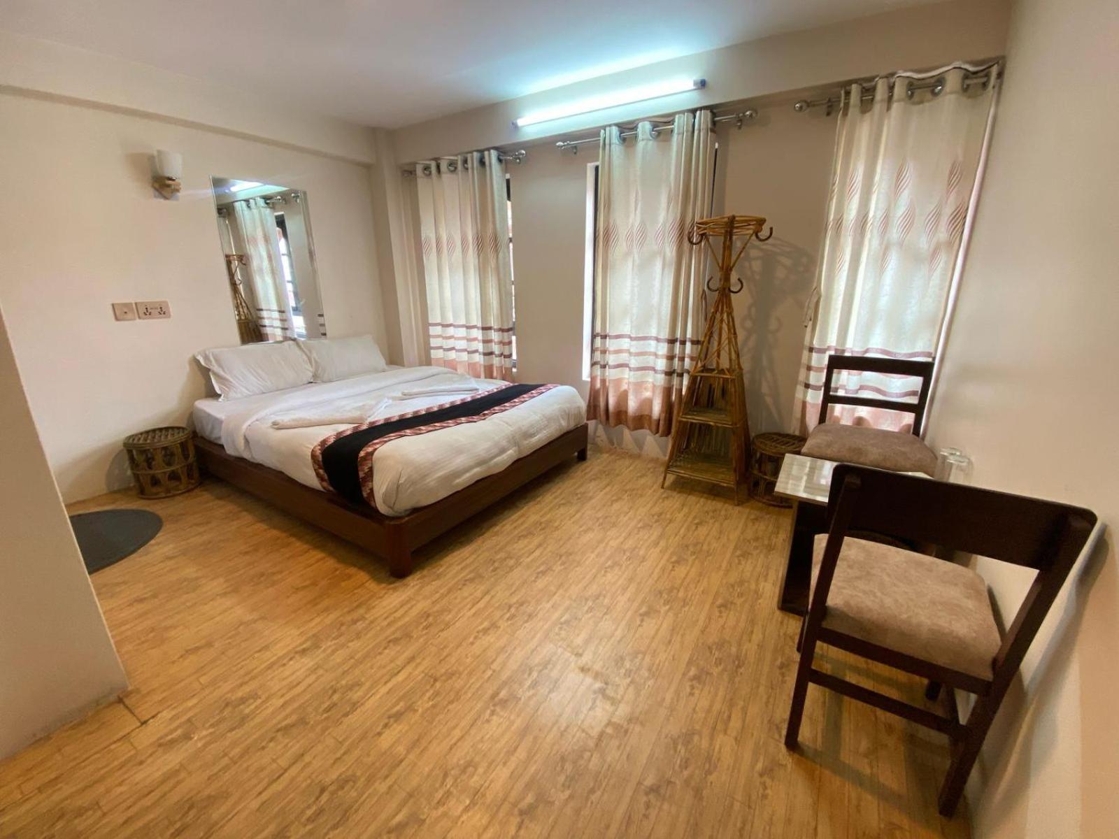 Hotel Durbar Side Bhatgoan Buitenkant foto